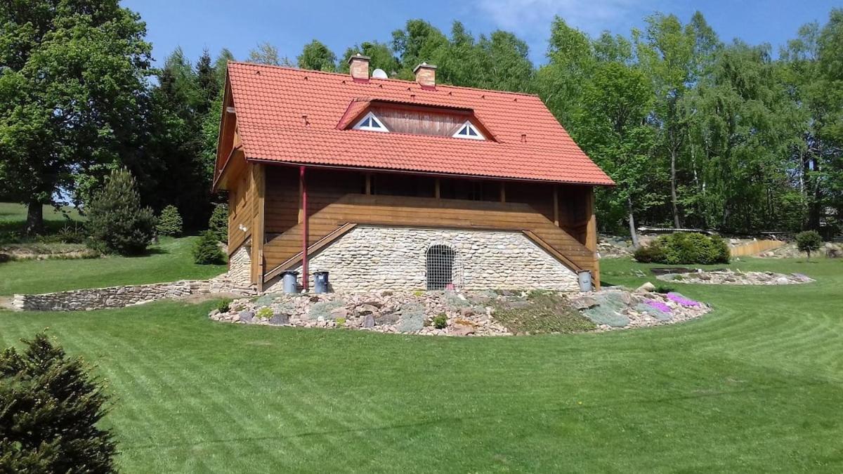 Chata U Lesa Vyprachtice Exterior photo